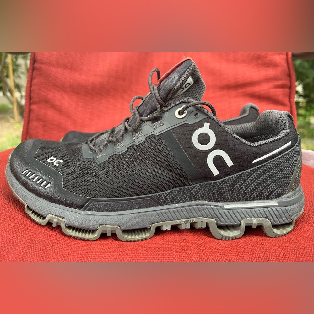Womens On Cloudtec Waterproof Sneakers Size 8
